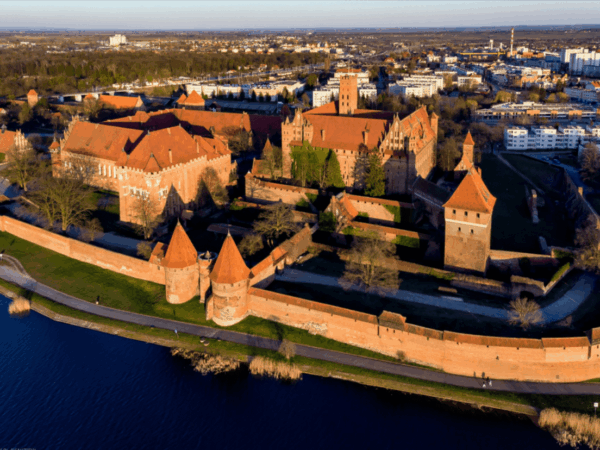 Olsztyn Unveiled: Lakes, Forests, and Teutonic Castles in Warmia-Masuria